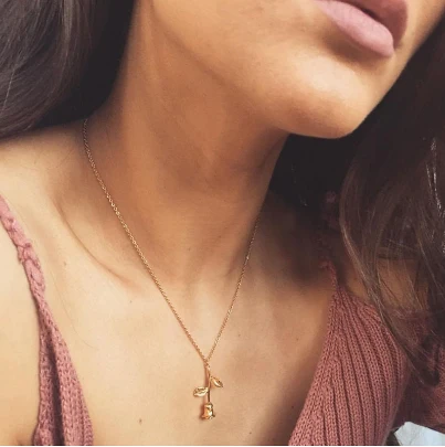 collier rose fleur 7