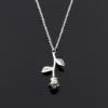 collier rose fleur 8